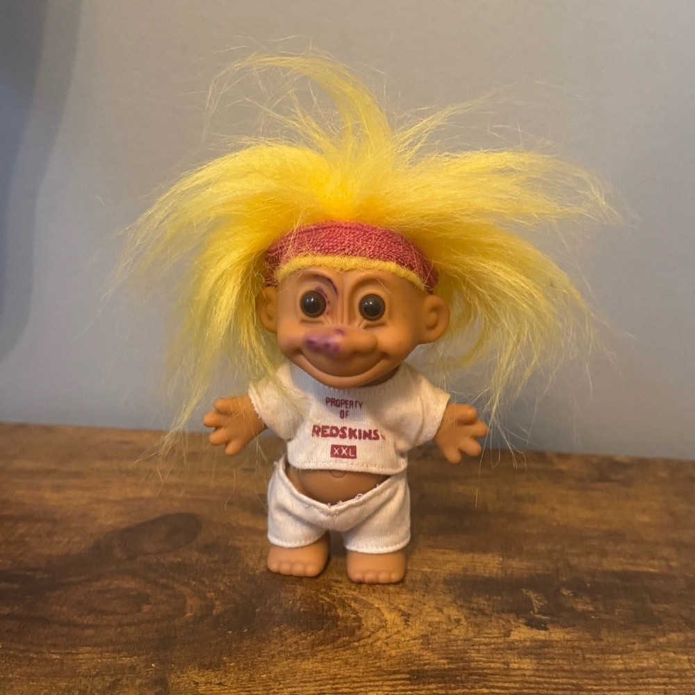 Vintage Russ NFL Washington Redskins Troll Doll Yellow Hair Team‎ Outfit